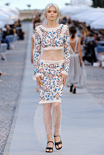 chanel-cruise-show-2011-12_21.jpg