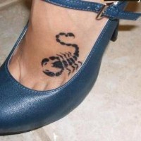 scorpion-tattoo-6336254746168387500-200x200.jpg