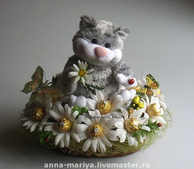 ce43746718-tsvety-floristika-v-romashkah-buket-iz-konfet-n6717.jpg