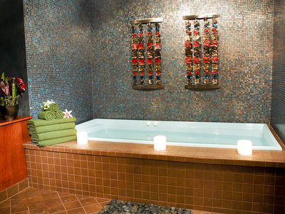 shelly_riehl_david_tub_bath_lg.jpg