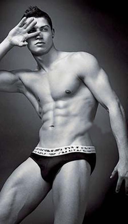 ronaldo_armani_03.jpg