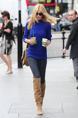 claudia-schiffer-sweater.jpg