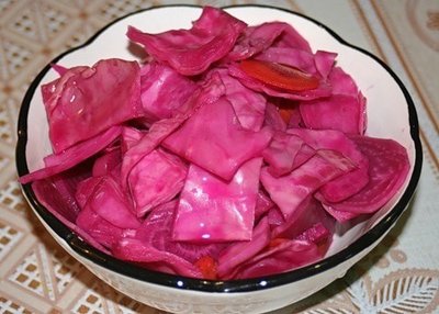 yak-soliti-kapustu-z-buryakom.jpg