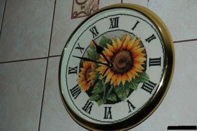 84310849_2_644x461_chasy-vyshitye-fotografii.jpg
