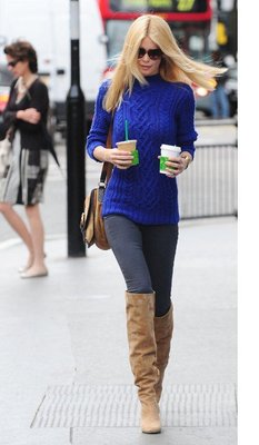 claudia-schiffer-sweater.jpg