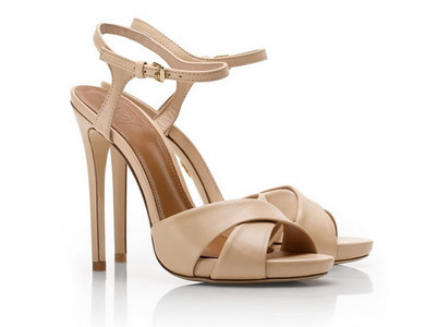 1369476543_fashionable_womens_sandals_and_flip_flops_from_the_tory_burch_spring_summer_2013_04.jpg