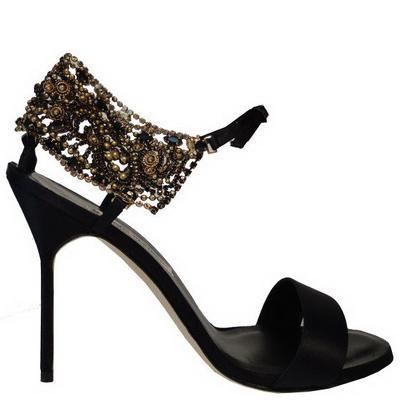 21372_Blahnik_05.jpg