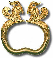 220px-Iran-bracelet.jpg