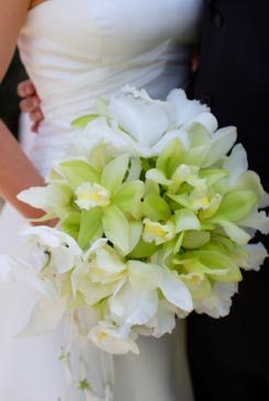 green-bridal-bouquet-pictures-3.jpg