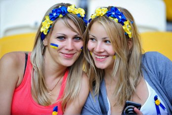 ukrainian-girls-euro-2012_348x234.jpg