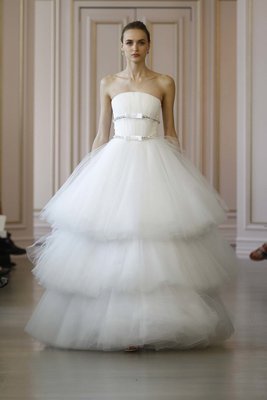 0-oscar-de-la-renta-bridal-03.jpg