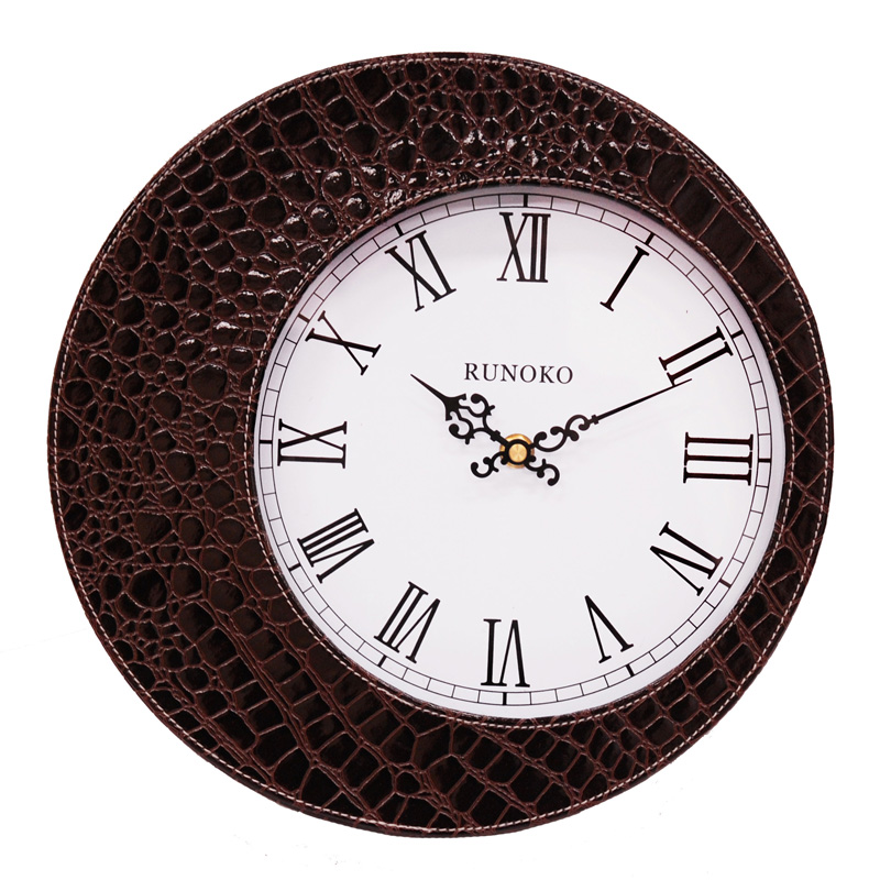 Runoko-Leather-Brown-Clock.jpg