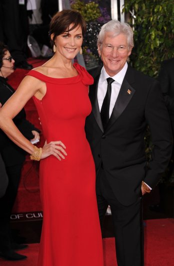 rexfeatures_2063332cr_348x530.jpg