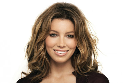 Jessica-Biel-post.jpg