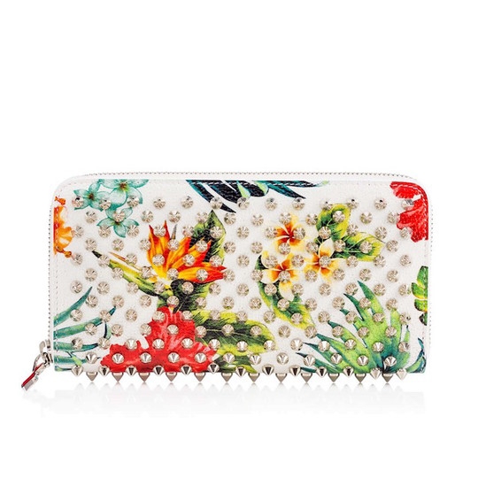 ea2637eaa0fefe118e3aeb30926a55a9 christianlouboutin wpanettone 1165145 cm3s 1 1200x1200 1450357637